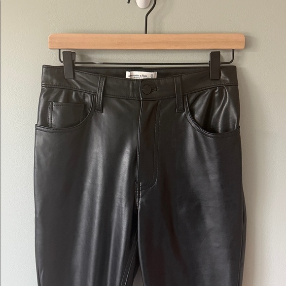 Abercrombie Faux Leather Pants - Size 27 - Picture 2 of 11